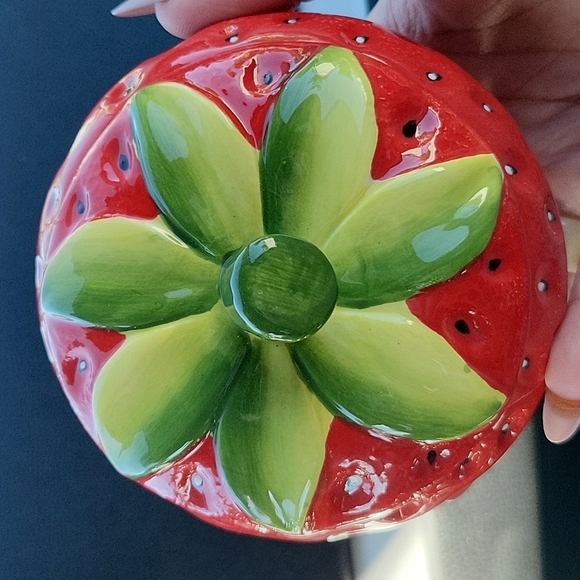 Rare Pier 1 One Imports Strawberry Jam Jar Canister Seeds And Leaf Top 4.5 inche - Picture 2 of 4